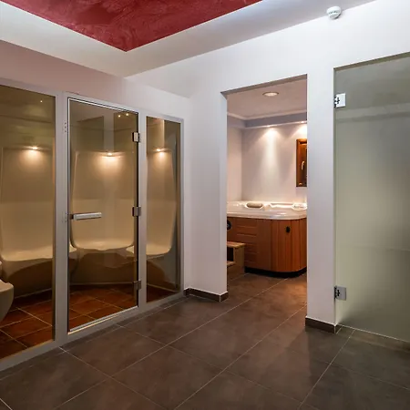 Giamandes Hotel 3*